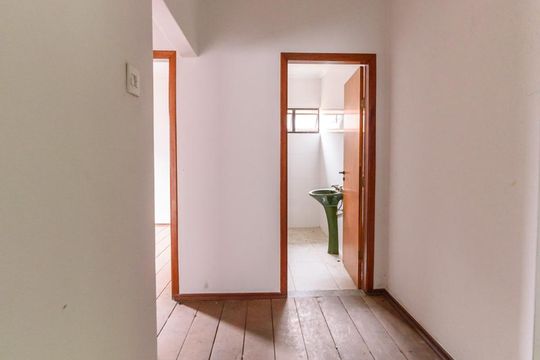 Corredor de casa à venda com 4 quartos, 340m² em Jardim Sao Caetano, São Caetano do Sul