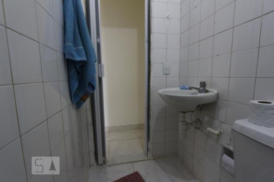 Banheiro de apartamento à venda com 2 quartos, 60m² em Anil, Rio de Janeiro