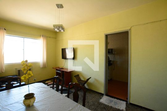 Sala de apartamento para alugar com 2 quartos, 50m² em Madureira, Rio de Janeiro