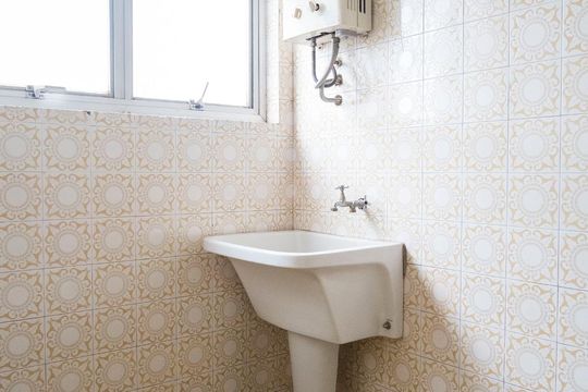 Cozinha e Área de Serviço de apartamento à venda com 1 quarto, 30m² em Centro Histórico, Porto Alegre