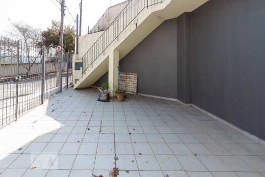 Garagem de casa à venda com 3 quartos, 120m² em Jardim Ester Yolanda, São Paulo
