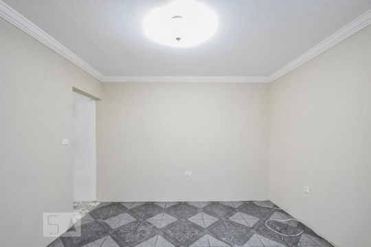 Sala de casa para alugar com 2 quartos, 130m² em Jardim São Luís, São Paulo