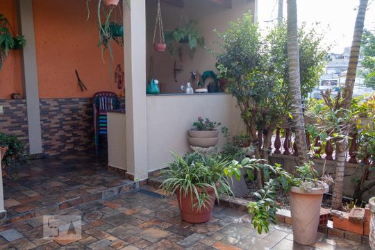 Quintal de casa à venda com 4 quartos, 322m² em Vila Primavera, São Paulo