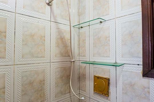 Banheiro de apartamento à venda com 2 quartos, 90m² em Icaraí, Niterói