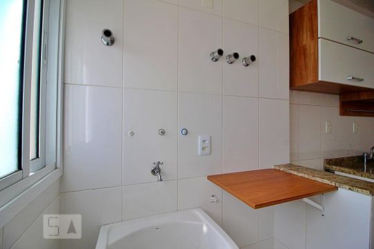 Área de Serviço de apartamento para alugar com 2 quartos, 55m² em Parque das Nações, Santo André