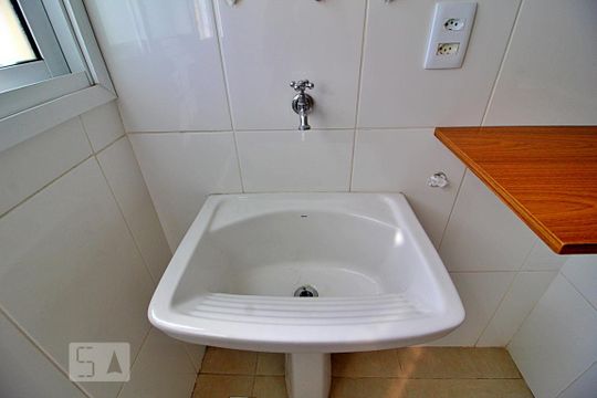 Área de Serviço de apartamento para alugar com 2 quartos, 55m² em Parque das Nações, Santo André