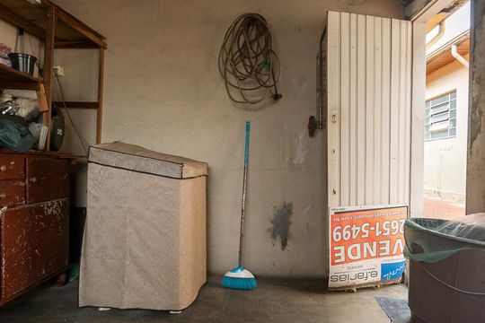 AREA DE SERVIÇO de casa à venda com 4 quartos, 400m² em Chácara Mafalda, São Paulo