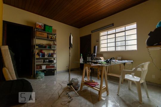 SALA de casa à venda com 4 quartos, 400m² em Chácara Mafalda, São Paulo