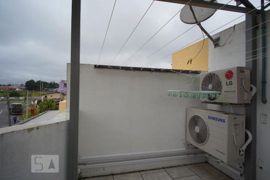 Ar condicionado de casa à venda com 2 quartos, 95m² em Mato Grande, Canoas