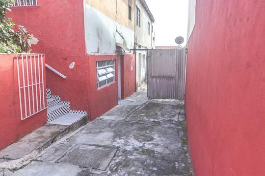 Garagem de casa à venda com 3 quartos, 451m² em Parque Sete de Setembro, Diadema