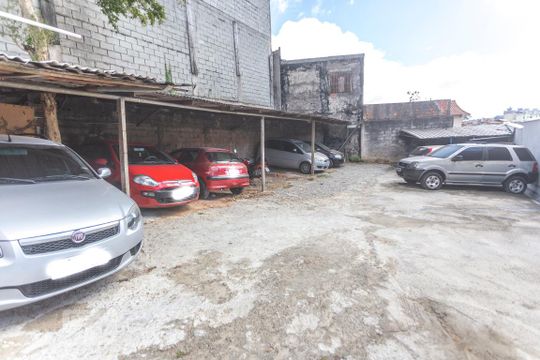 Garagem de casa à venda com 3 quartos, 451m² em Parque Sete de Setembro, Diadema