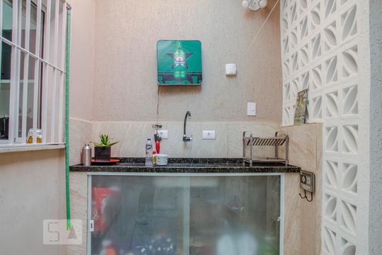Área de serviço de casa à venda com 3 quartos, 220m² em Vila Pereira Cerca, São Paulo