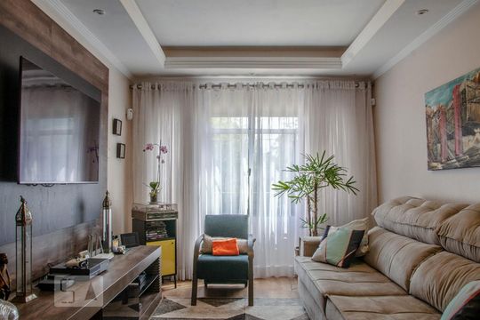 Casa à venda com 3 quartos, 220m² em Vila Pereira Cerca, São Paulo