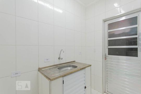 Cozinha de casa de condomínio para alugar com 1 quarto, 30m² em Cidade Líder, São Paulo