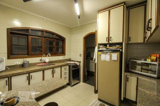 Cozinha de casa à venda com 3 quartos, 200m² em Água Fria, São Paulo