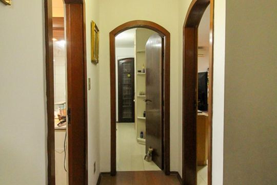 Corredor de casa à venda com 3 quartos, 200m² em Água Fria, São Paulo