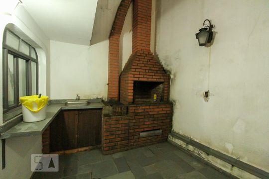 Churrasqueira de casa à venda com 3 quartos, 200m² em Água Fria, São Paulo