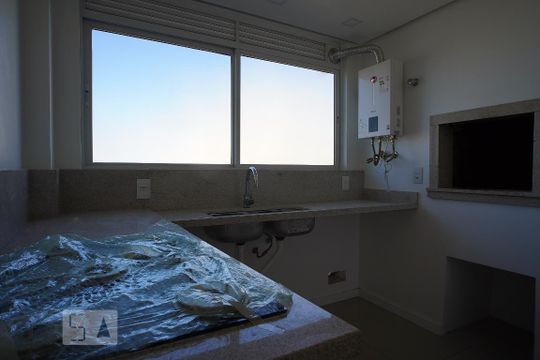 Cozinha de apartamento para alugar com 2 quartos, 90m² em Chácara das Pedras, Porto Alegre