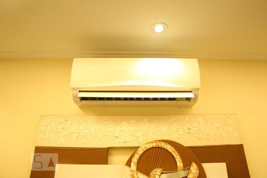 Sala de casa à venda com 3 quartos, 160m² em Vila Moinho Velho, São Paulo