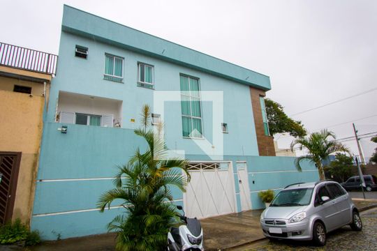 Fachada de casa à venda com 5 quartos, 370m² em Vila Alzira, Santo André