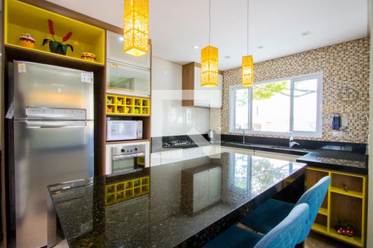 Cozinha de casa à venda com 5 quartos, 370m² em Vila Alzira, Santo André