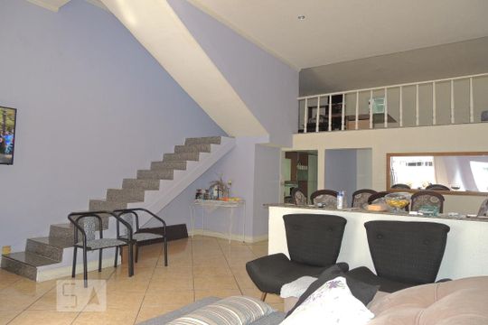 Sala  de casa à venda com 4 quartos, 300m² em Taquara, Rio de Janeiro