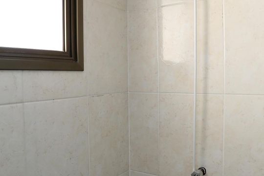 Banheiro da Suíte de apartamento para alugar com 3 quartos, 112m² em Jardim Monte Alegre, Taboão da Serra