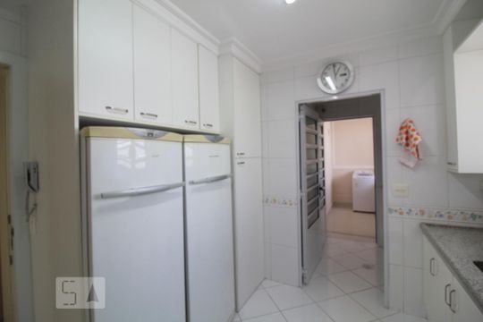 Cozinha de apartamento para alugar com 3 quartos, 250m² em Centro, São Caetano do Sul