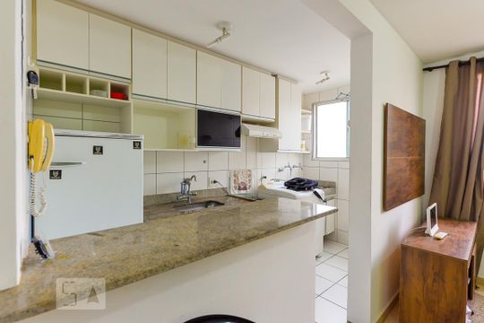 Cozinha de apartamento à venda com 2 quartos, 46m² em Jardim Marcia, Campinas