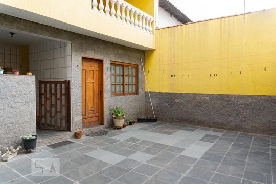 Quintal de casa para alugar com 3 quartos, 210m² em Vila Siqueira (zona Norte), São Paulo