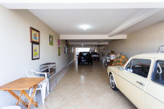 Garagem de casa para alugar com 3 quartos, 242m² em Vila Campesina, Osasco