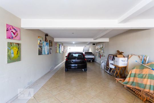 Garagem de casa para alugar com 3 quartos, 242m² em Vila Campesina, Osasco