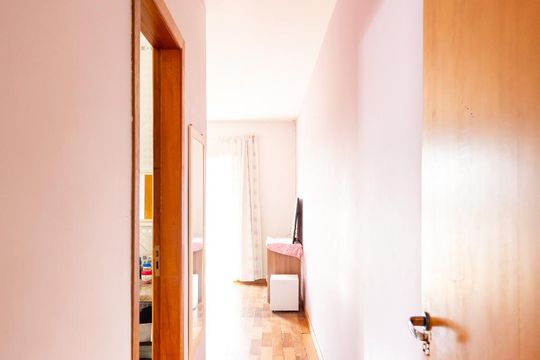 Corredor de casa para alugar com 3 quartos, 242m² em Vila Campesina, Osasco