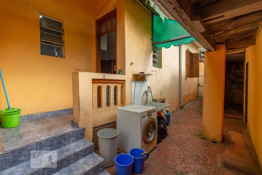 Quintal de casa à venda com 2 quartos, 400m² em Vila Carrão, São Paulo