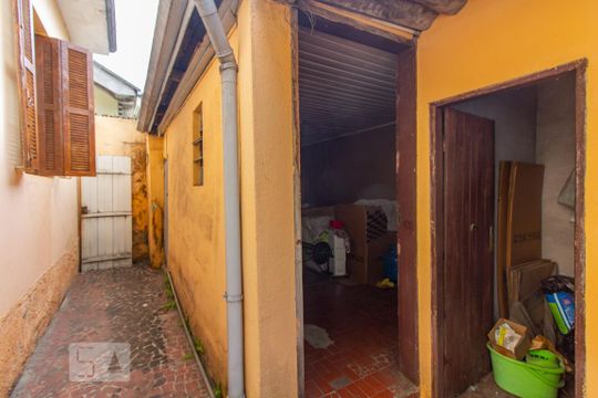 Quintal de casa à venda com 2 quartos, 400m² em Vila Carrão, São Paulo