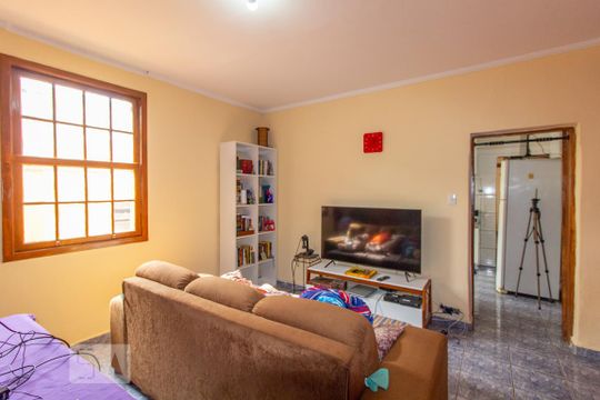 Sala de casa à venda com 2 quartos, 400m² em Vila Carrão, São Paulo