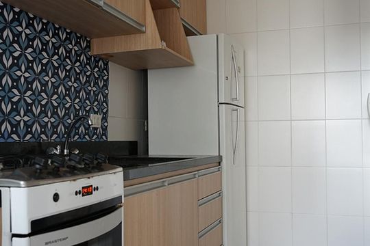 Cozinha de apartamento para alugar com 2 quartos, 43m² em Tingui, Curitiba