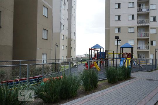 Playground de apartamento para alugar com 2 quartos, 43m² em Tingui, Curitiba