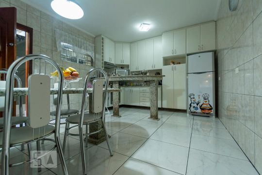 COZINHA de casa à venda com 2 quartos, 236m² em Água Rasa, São Paulo