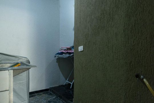 AREA DE SERVIÇO de casa à venda com 2 quartos, 236m² em Água Rasa, São Paulo