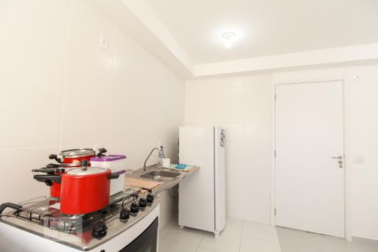 Cozinha de apartamento à venda com 2 quartos, 46m² em Vila Zat, São Paulo