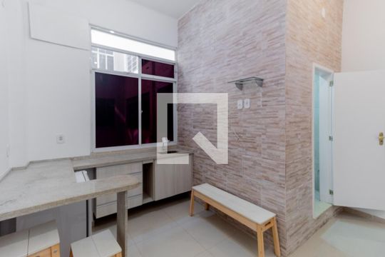Quarto/cozinha de kitnet/studio à venda com 1 quarto, 21m² em Centro, Rio de Janeiro