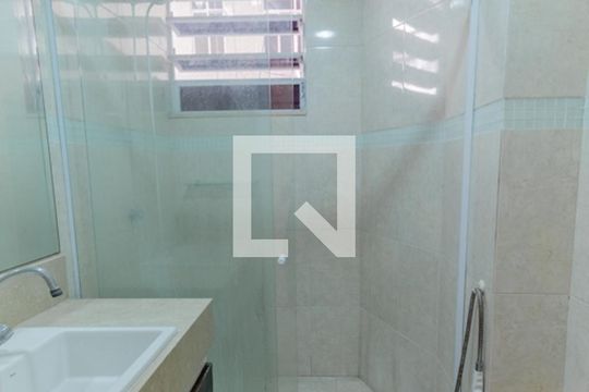 Banheiro de kitnet/studio à venda com 1 quarto, 21m² em Centro, Rio de Janeiro