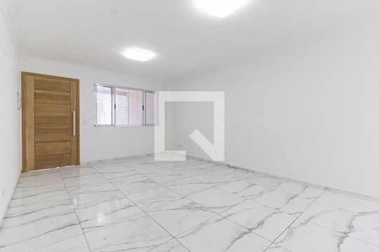Casa à venda com 3 quartos, 128m² em Vila Nair, São Paulo