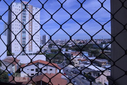 Vista  de apartamento para alugar com 1 quarto, 64m² em Vila Osasco, Osasco