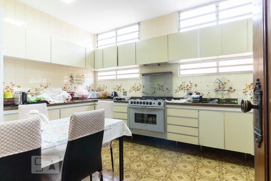 Cozinha de casa para alugar com 4 quartos, 400m² em Brooklin Paulista, São Paulo