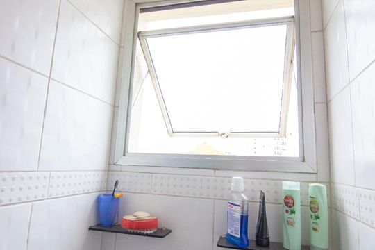 Chuveiro de apartamento para alugar com 2 quartos, 58m² em Anhangabaú, Jundiaí