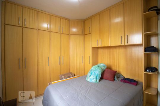 Quarto 1 - Armários de apartamento para alugar com 2 quartos, 58m² em Anhangabaú, Jundiaí