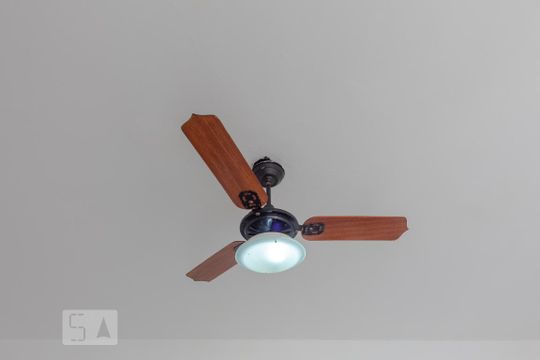 Detalhe da Sala - Ventilador de Teto de apartamento para alugar com 1 quarto, 50m² em Copacabana, Rio de Janeiro