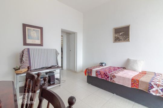 Sala de apartamento para alugar com 1 quarto, 50m² em Copacabana, Rio de Janeiro